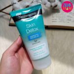 اسکراب صورت نوتروژینا مدل skin detox حجم 150 میل