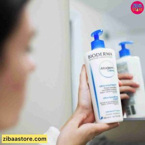 کرم مرطوب کننده اتودرم بایودرما